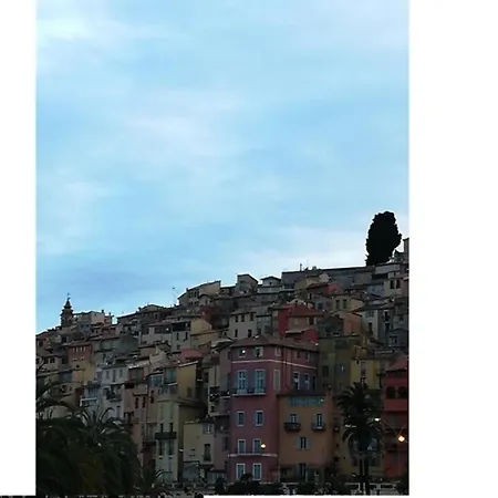 5 Pers Climatise Proche Des Commerces 72142 شقة *